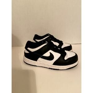 Kids Nike shoes dunk low panda size 6.5